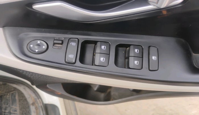 2022 Hyundai Creta S 1.5 PETROL, Petrol, Manual, 33,727 km, interior