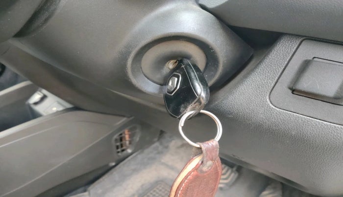 2020 Renault Kwid RXT 1.0 AMT (O), Petrol, Automatic, 46,093 km, interior