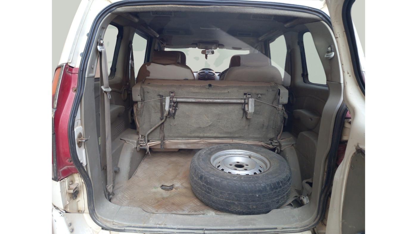 2011 Mahindra Xylo D2 BS-III, Diesel, Manual, 1,97,780 km, exterior