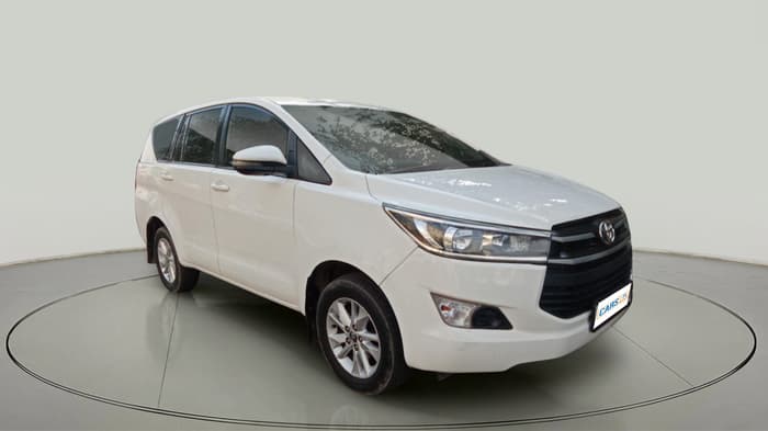 2017 Toyota Innova Crysta 2.4 G 8 STR, Diesel, Manual, 1,52,969 km, exterior