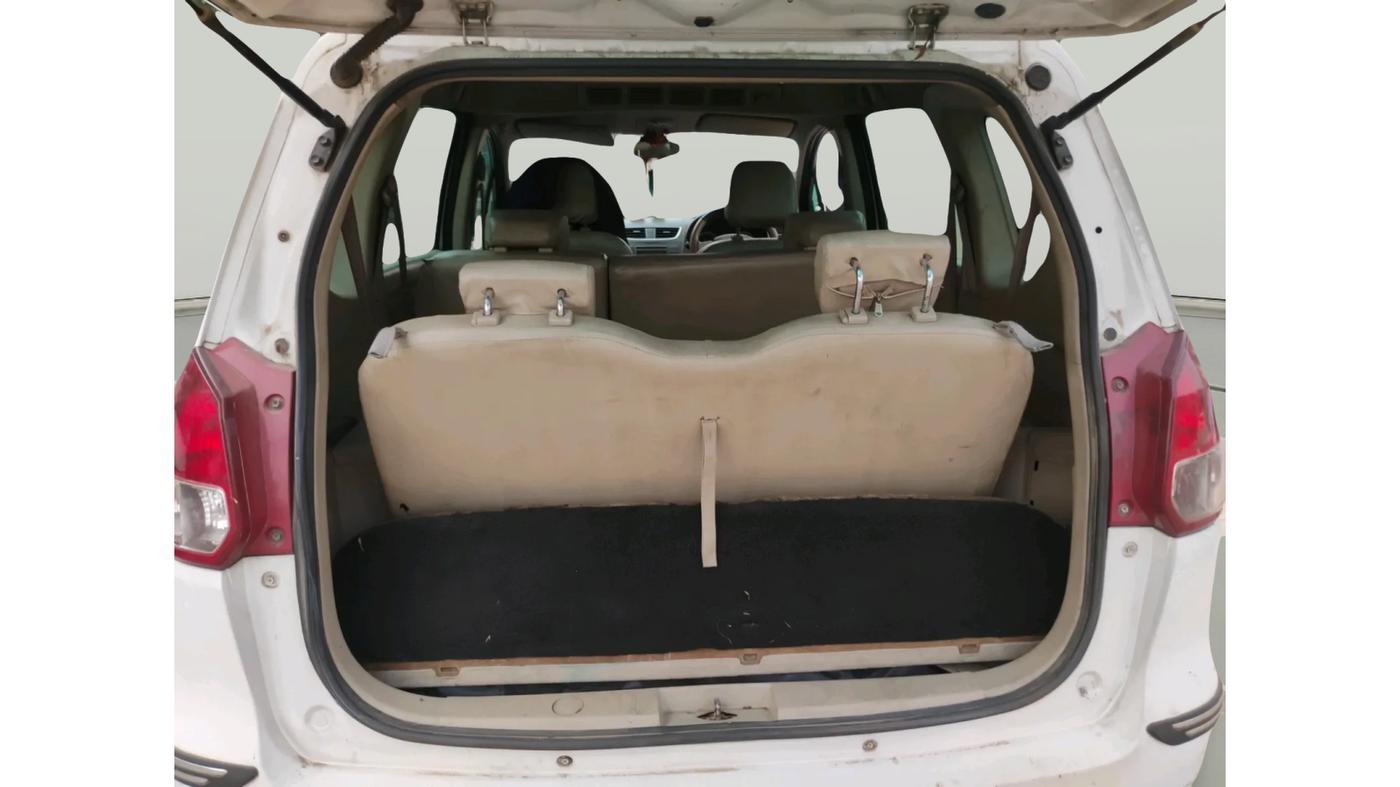 2012 Maruti Ertiga VDI, Diesel, Manual, 2,83,398 km, exterior