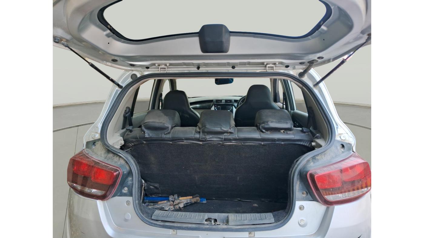 2016 Mahindra Kuv100 K8 D 6 STR, Diesel, Manual, 1,20,349 km, exterior