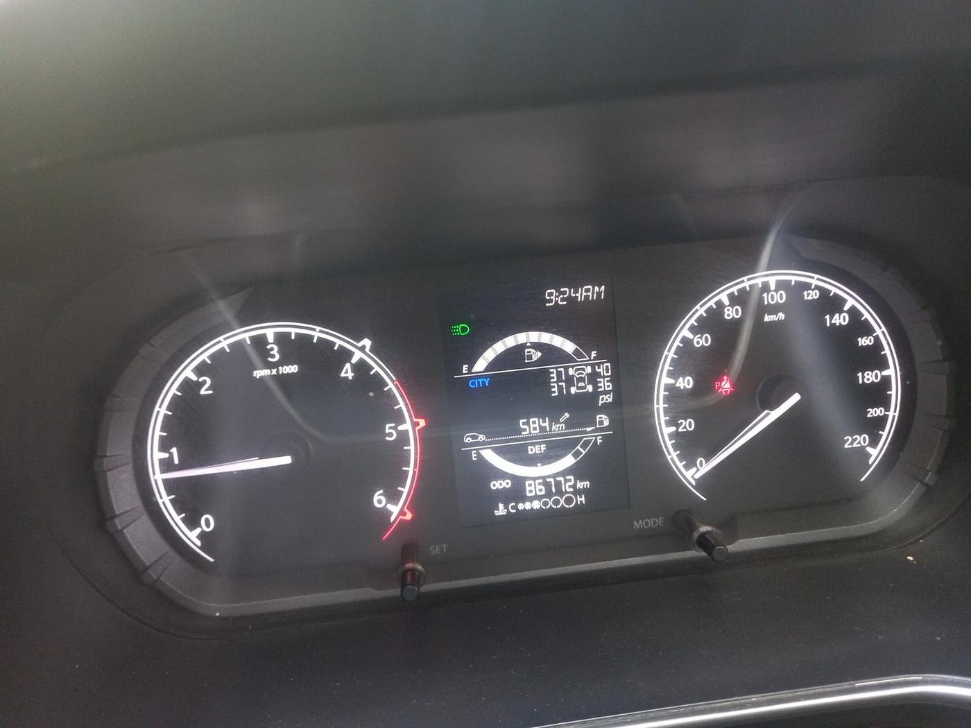 2021 Tata Safari XT PLUS, Diesel, Manual, 86,772 km, interior