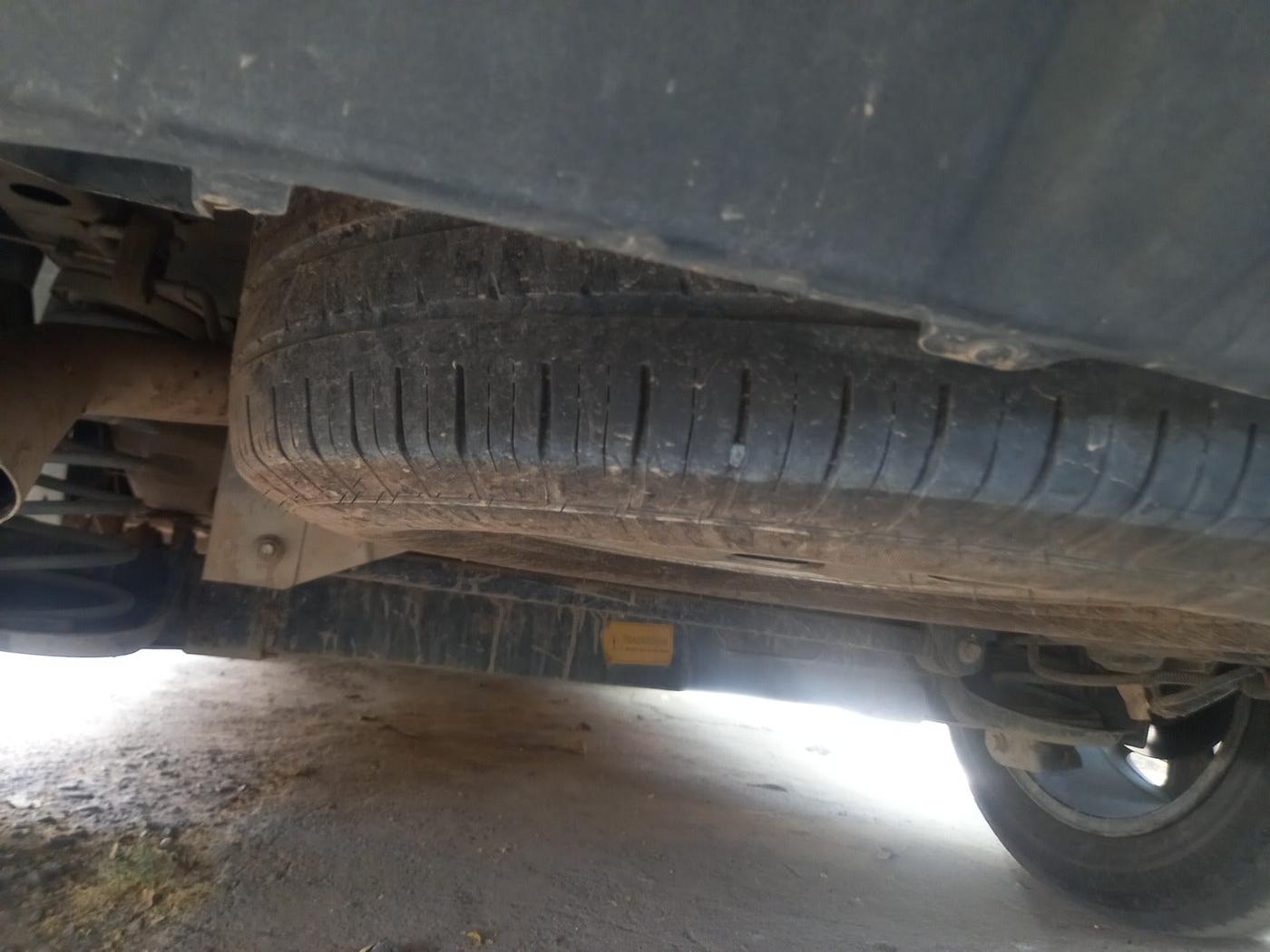 2021 Tata Safari XT PLUS, Diesel, Manual, 86,772 km, tyre