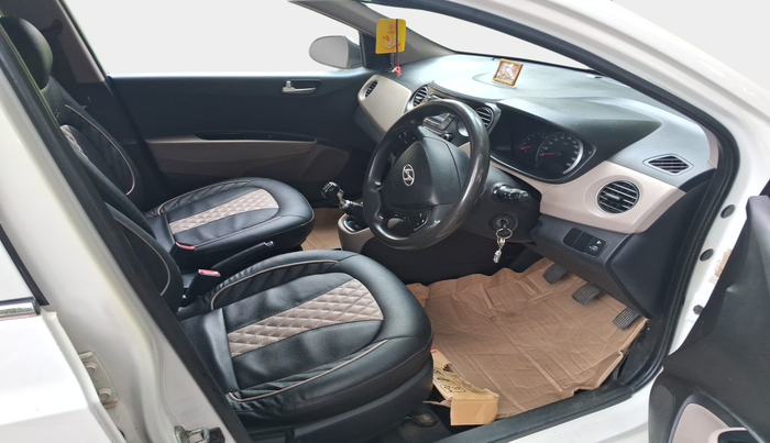 2015 Hyundai Grand i10 SPORTZ 1.1 CRDI, Diesel, Manual, 59,888 km, interior