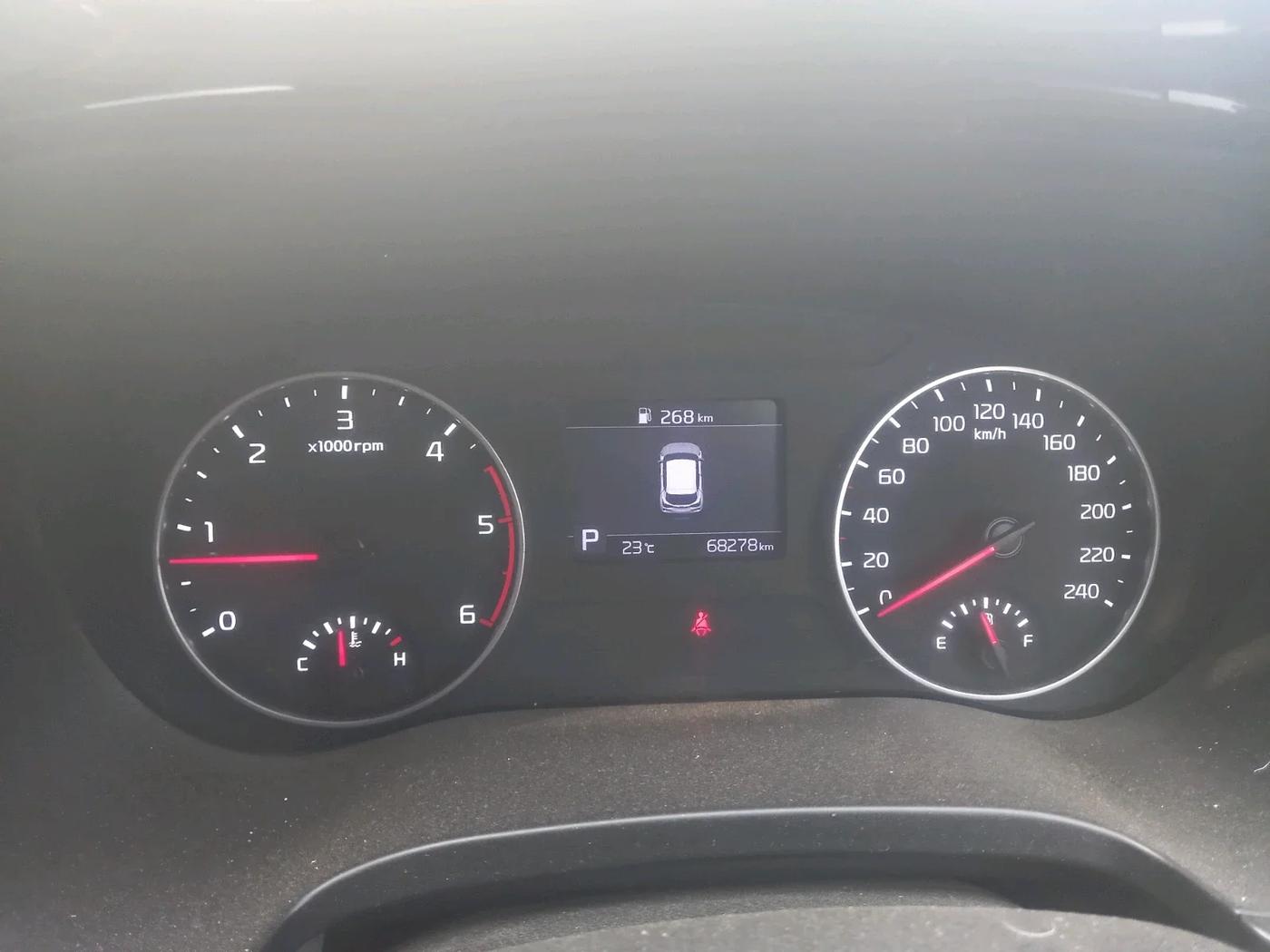 2021 KIA SELTOS HTK PLUS AT 1.5 DIESEL, Diesel, Automatic, 68,278 km, interior