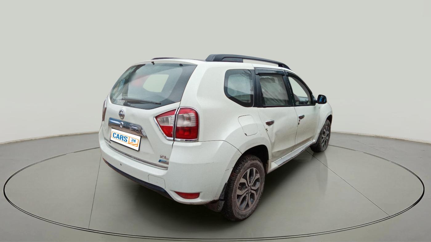 2015 Nissan Terrano XL (D), Diesel, Manual, 1,88,167 km, exterior