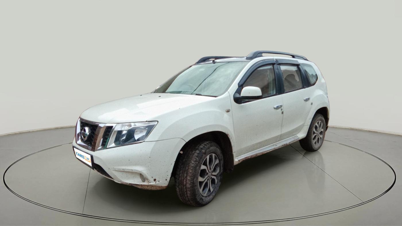 2015 Nissan Terrano XL (D), Diesel, Manual, 1,88,167 km, exterior