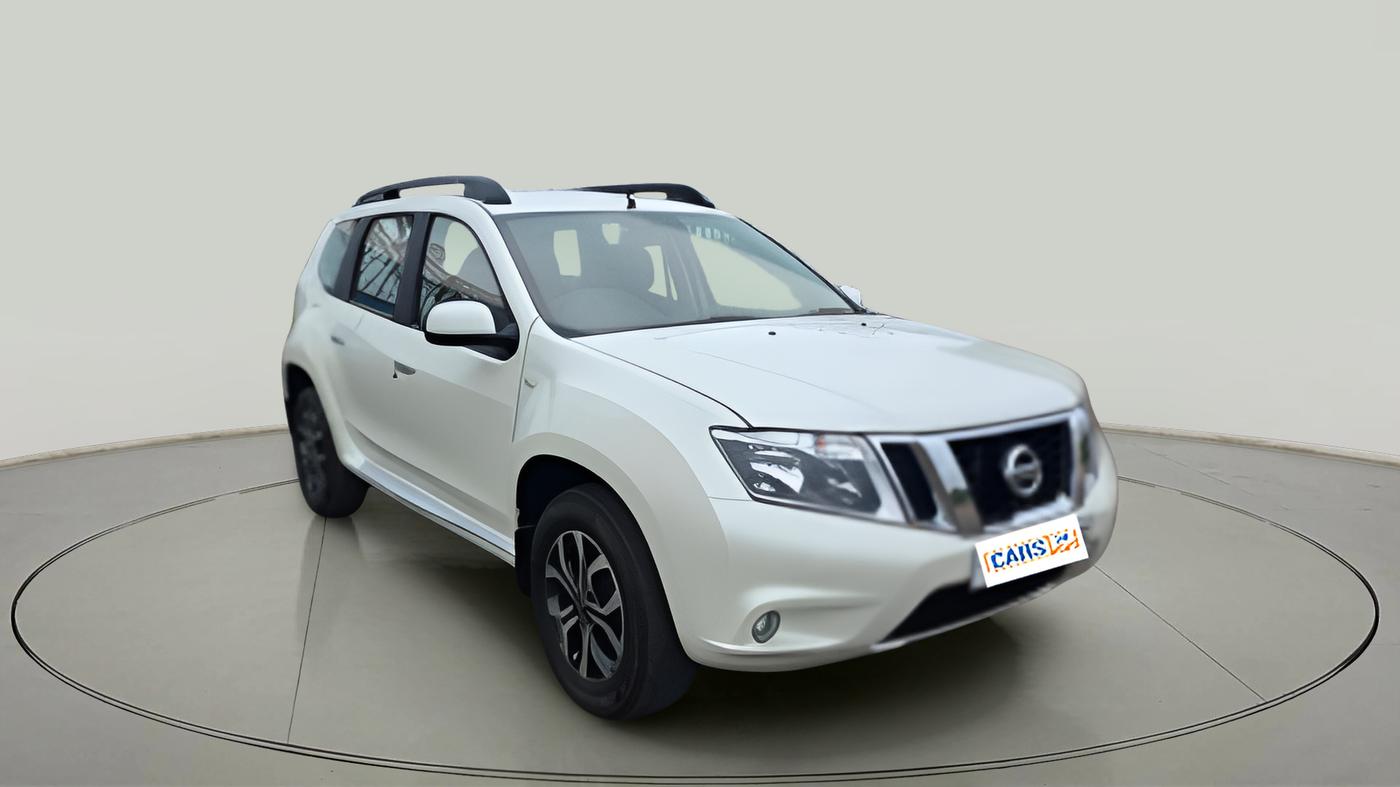 2015 Nissan Terrano XL (D), Diesel, Manual, 1,88,167 km, exterior