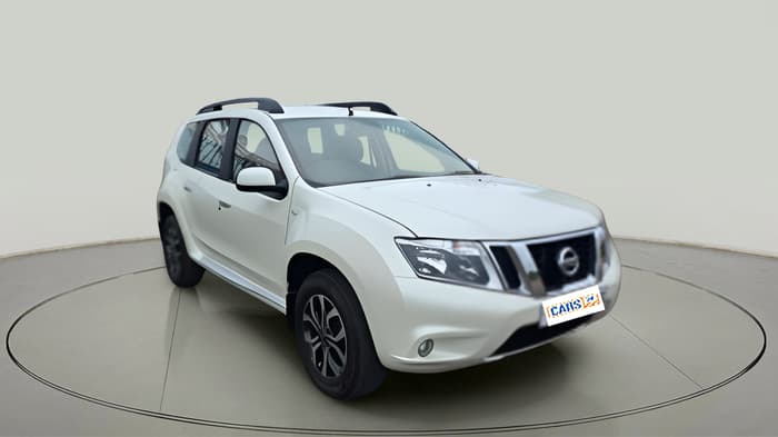 2015 Nissan Terrano XL (D), Diesel, Manual, 1,88,167 km, exterior