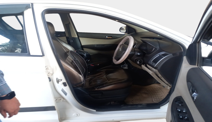 2014 Hyundai Elite i20 MAGNA 1.4 CRDI, Diesel, Manual, 1,21,744 km, interior