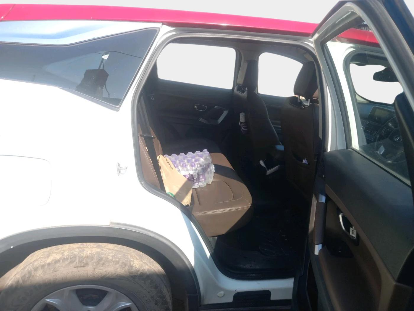 2019 Tata Harrier XZ 2.0L, Diesel, Manual, 1,10,914 km, interior