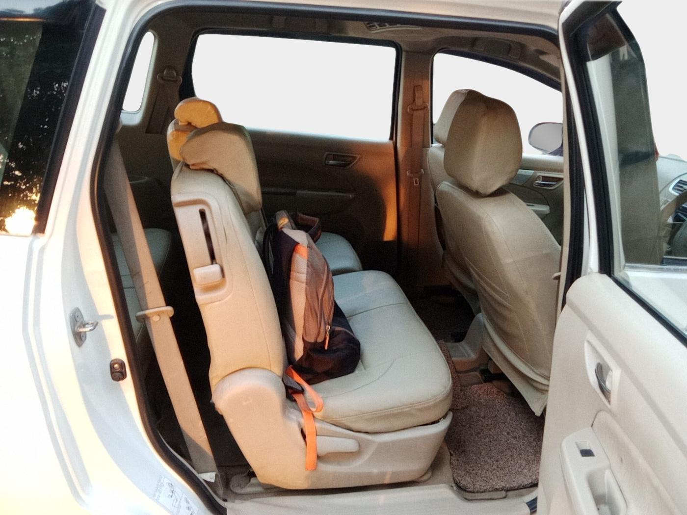2013 Maruti Ertiga ZDI, Diesel, Manual, 1,36,512 km, interior