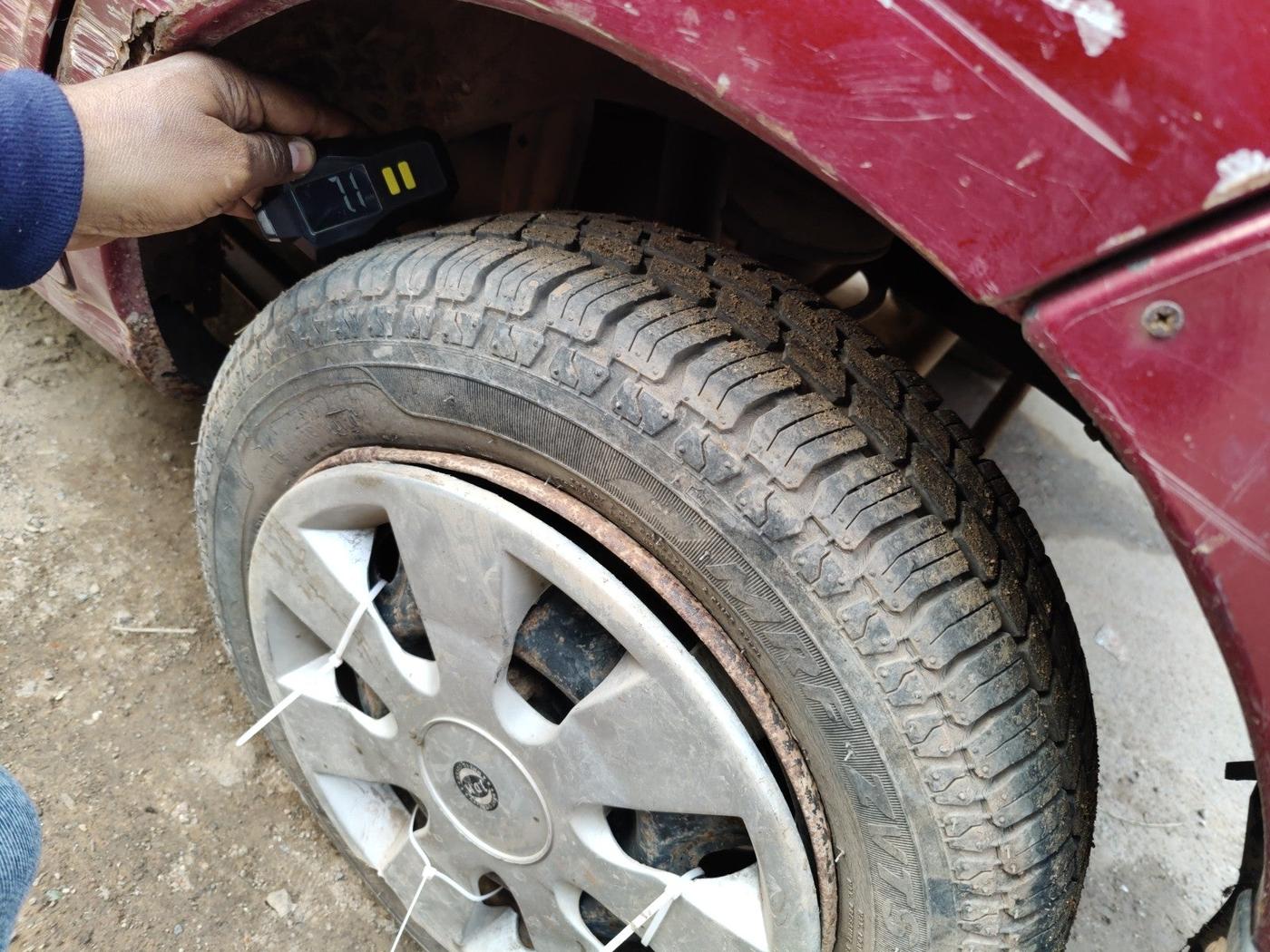2010 Maruti Wagon R 1.0 VXI, Petrol, Manual, 96,295 km, tyre
