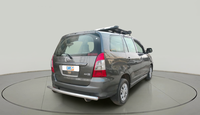 2012 Toyota Innova GX 2.5 7 STR, Diesel, Manual, 79,794 km, exterior