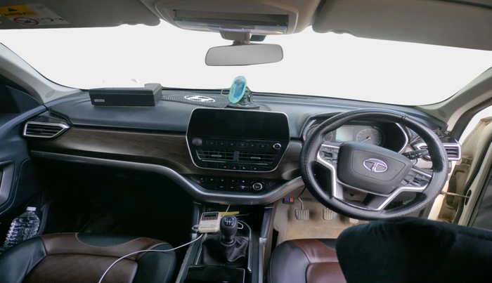 2019 Tata Harrier XT 2.0L KRYOTEC, Diesel, Manual, 62,864 km, interior