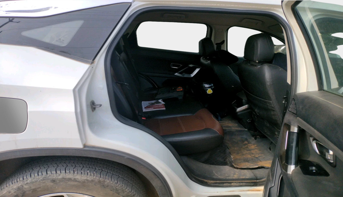 2019 Tata Harrier XT 2.0L KRYOTEC, Diesel, Manual, 62,864 km, interior