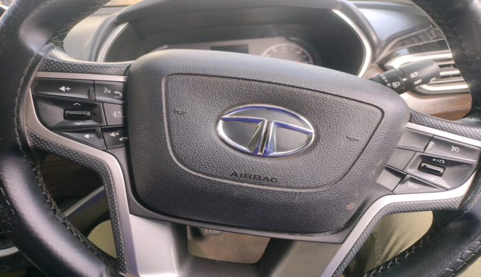 2019 Tata Harrier XT 2.0L KRYOTEC, Diesel, Manual, 62,864 km, interior
