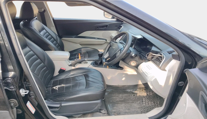 2021 Mahindra XUV300 W6 1.5 Sunroof Diesel, Diesel, Manual, 1,17,667 km, interior