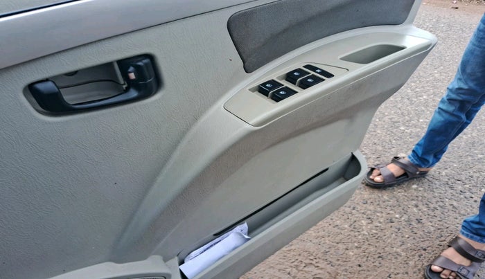 2017 Mahindra Scorpio S10 2WD INTELLI-HYBRID, Diesel, Manual, 96,137 km, interior