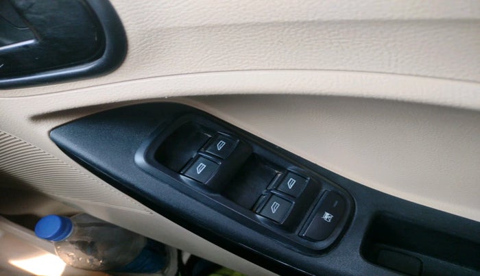 2021 Ford Figo Aspire TITANIUM 1.2 PETROL, Petrol, Manual, 44,677 km, interior