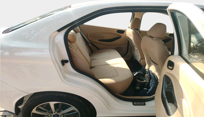 2021 Ford Figo Aspire TITANIUM 1.2 PETROL, Petrol, Manual, 44,677 km, interior