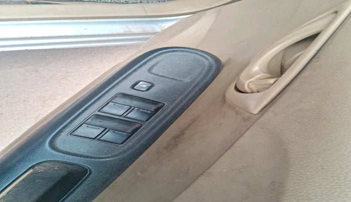 2014 Honda Amaze 1.5L I-DTEC E, Diesel, Manual, 1,86,401 km, interior