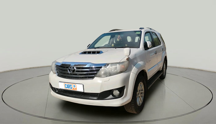 2014 Toyota Fortuner 3.0 4X2 AT, Diesel, Automatic, 79,235 km, exterior