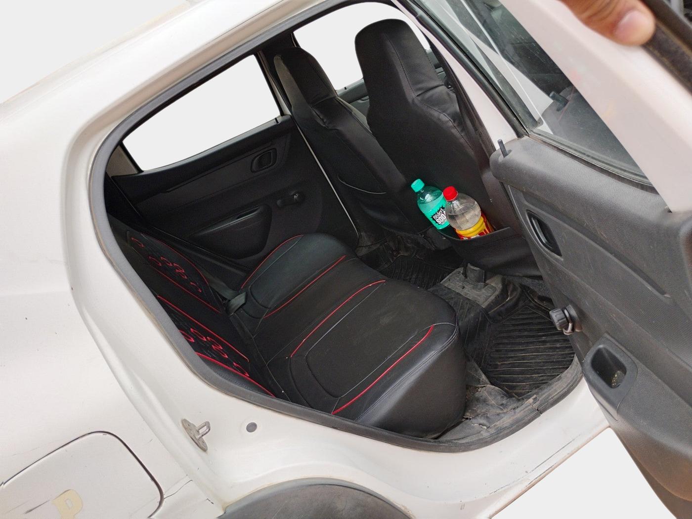 2015 Renault Kwid RXT 0.8, Petrol, Manual, 79,223 km, interior