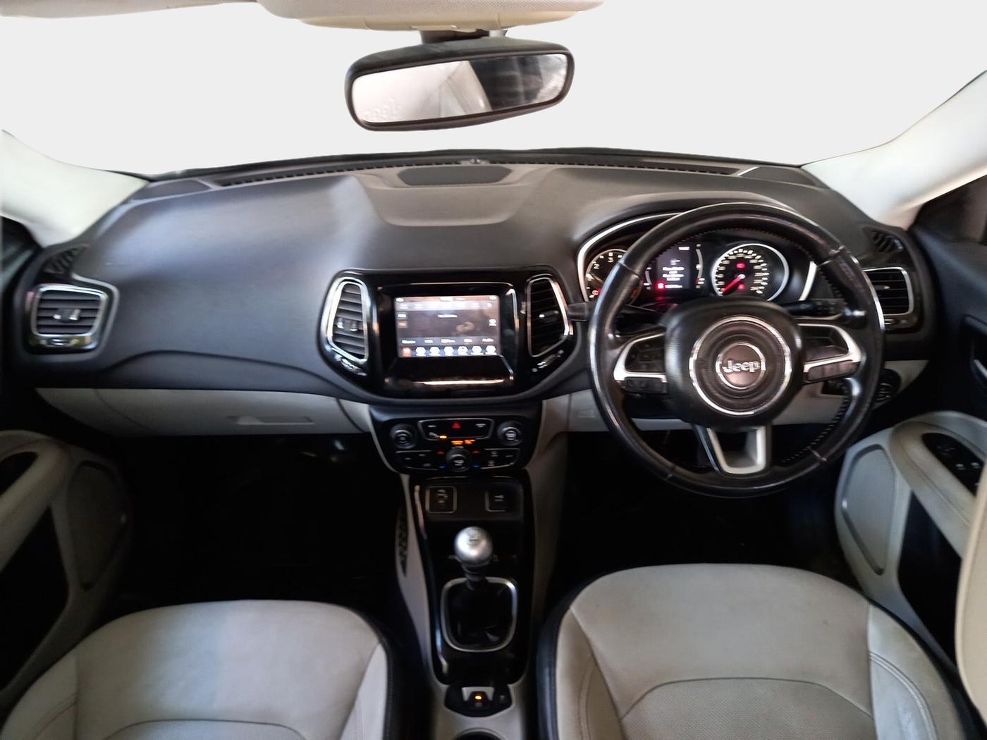 2017 Jeep Compass LIMITED 2.0 DIESEL, Diesel, Manual, 1,06,714 km, interior