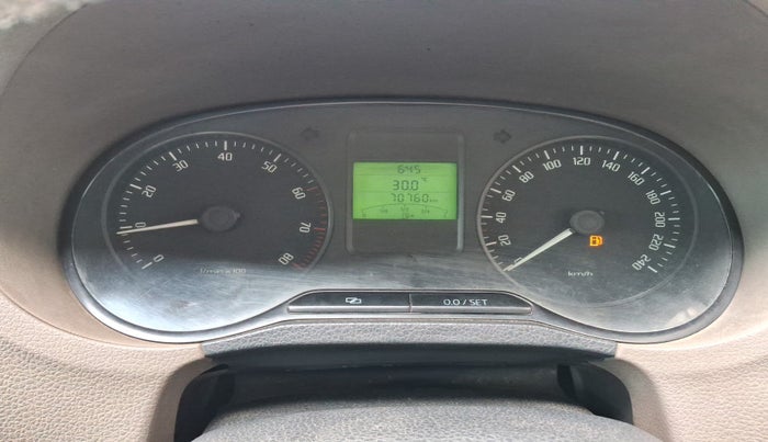 2011 Skoda Rapid 1.6 MPI ACTIVE, Petrol, Manual, 70,760 km, interior
