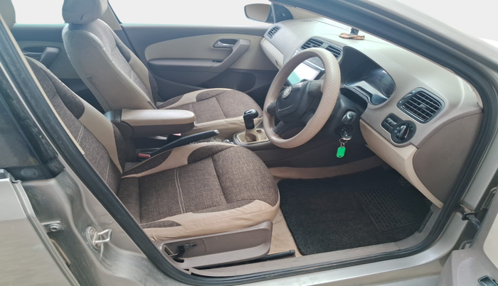 2011 Skoda Rapid 1.6 MPI ACTIVE, Petrol, Manual, 70,760 km, interior