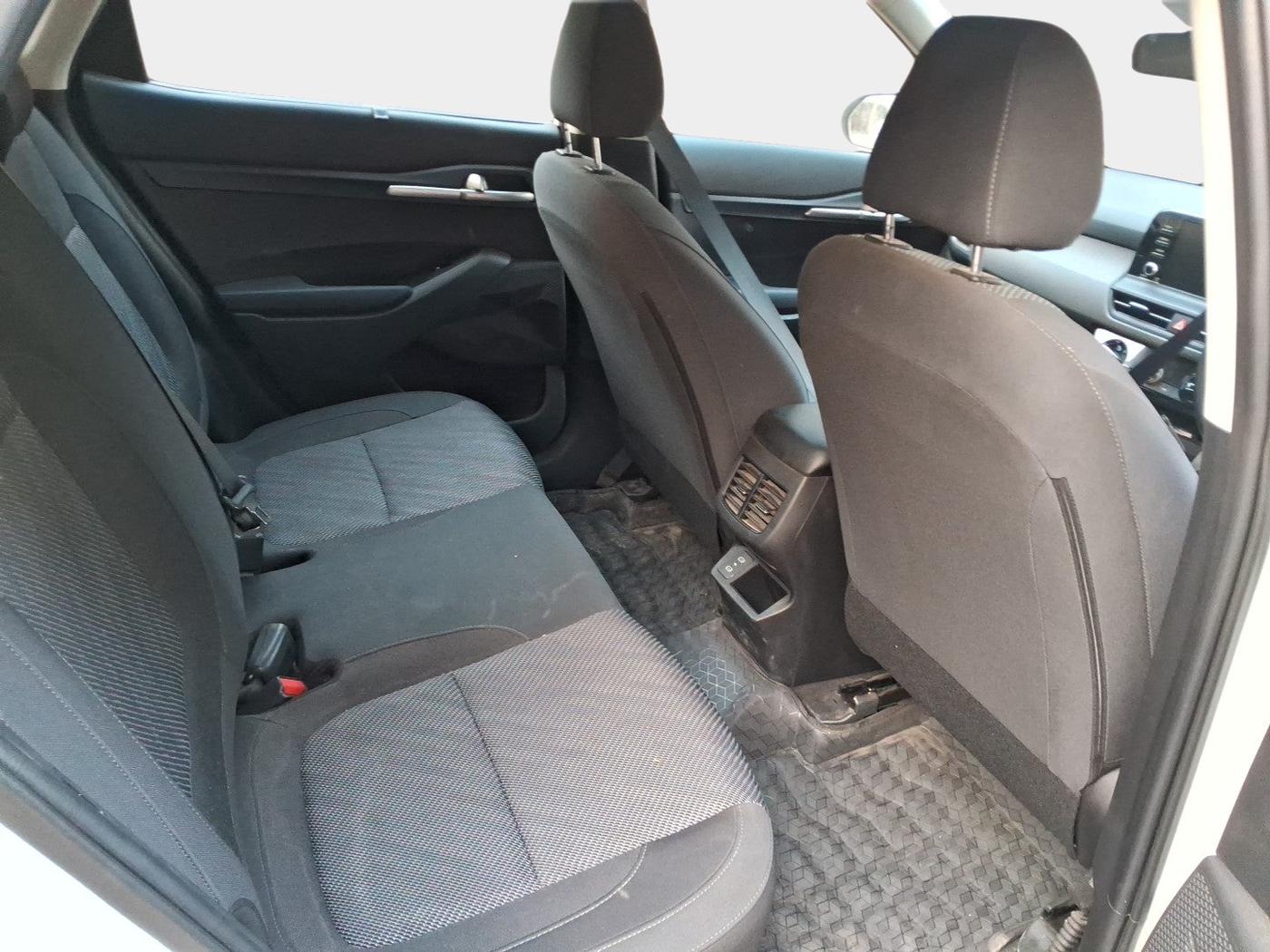 2024 KIA SELTOS  HTK 1.5 PETROL MT, Petrol, Manual, 9,638 km, interior