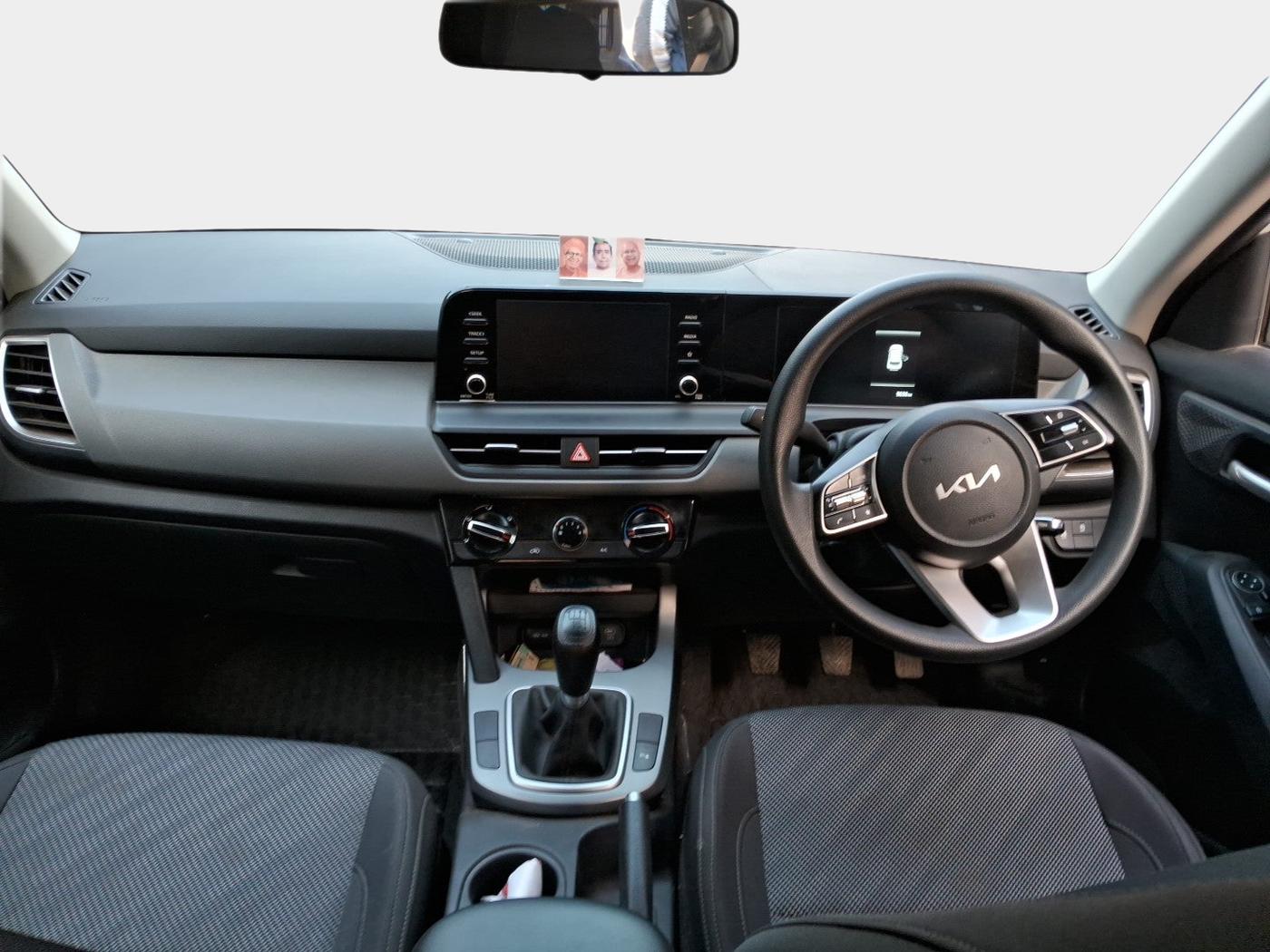 2024 KIA SELTOS  HTK 1.5 PETROL MT, Petrol, Manual, 9,638 km, interior