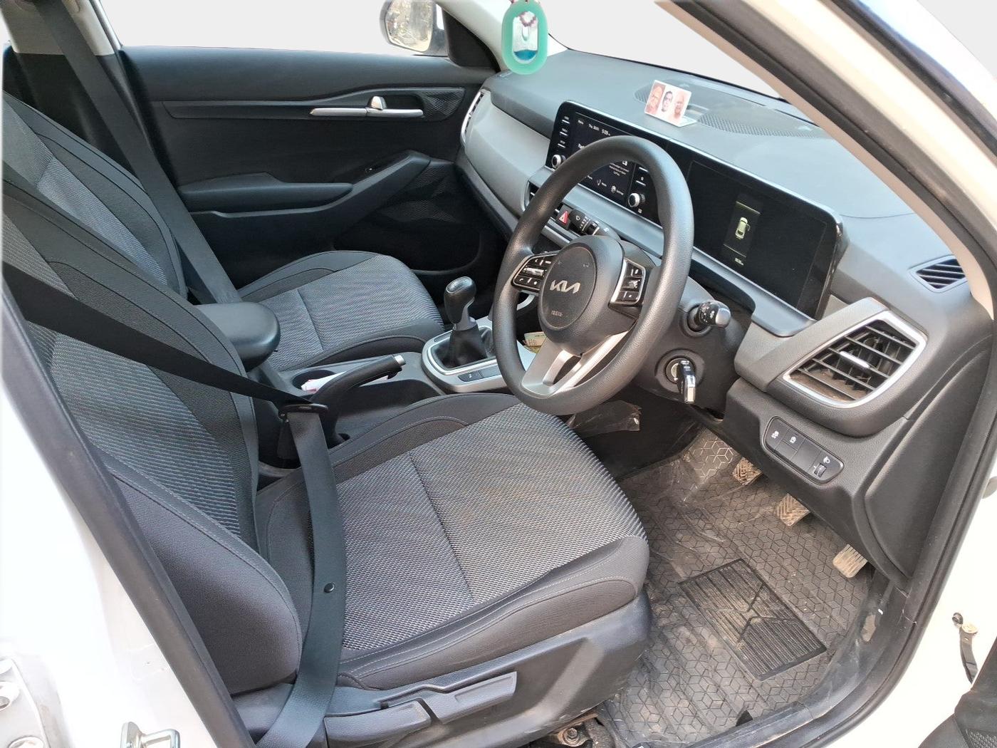 2024 KIA SELTOS  HTK 1.5 PETROL MT, Petrol, Manual, 9,638 km, interior