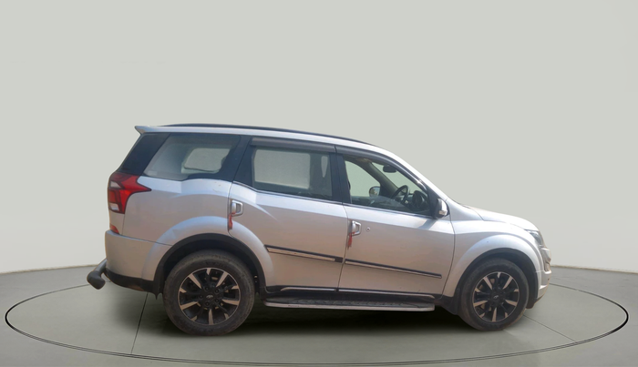 2019 Mahindra XUV500 W11 AT, Diesel, Automatic, 1,07,557 km, exterior