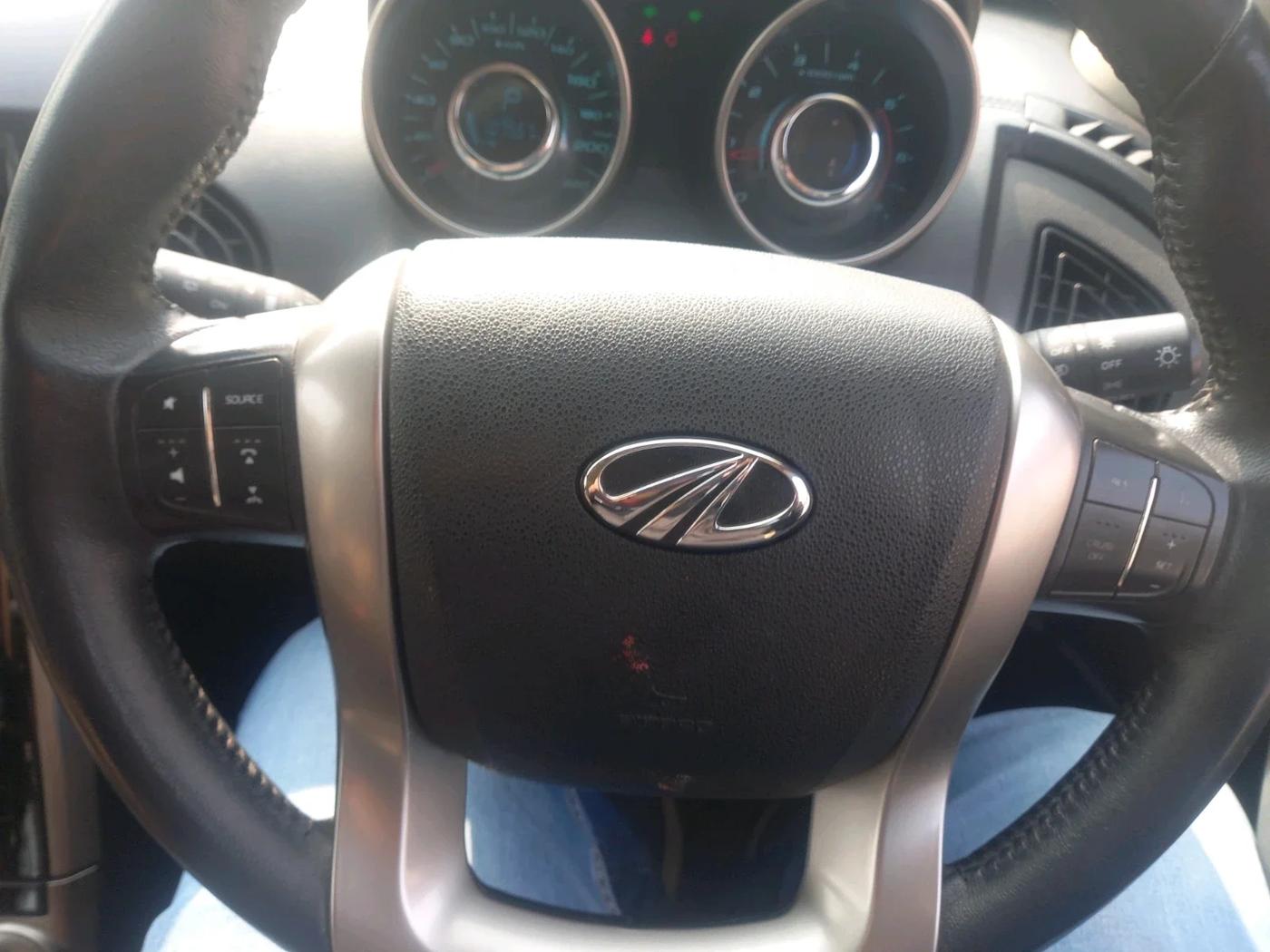 2019 Mahindra XUV500 W11 AT, Diesel, Automatic, 1,07,557 km, interior