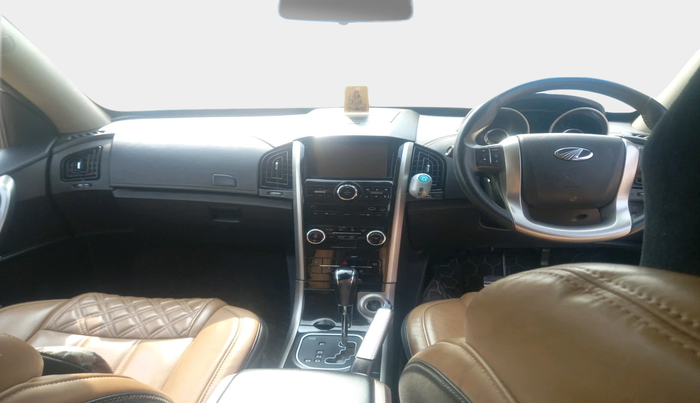 2019 Mahindra XUV500 W11 AT, Diesel, Automatic, 1,07,557 km, interior