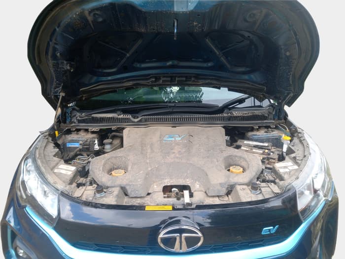 2022 Tata NEXON EV XZ PLUS LUX, Electric, Automatic, 34,073 km, exterior