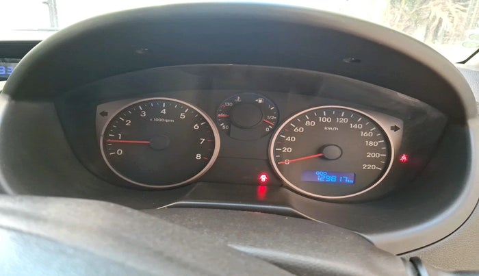 2012 Hyundai i20 MAGNA 1.2, Petrol, Manual, 1,29,817 km, interior