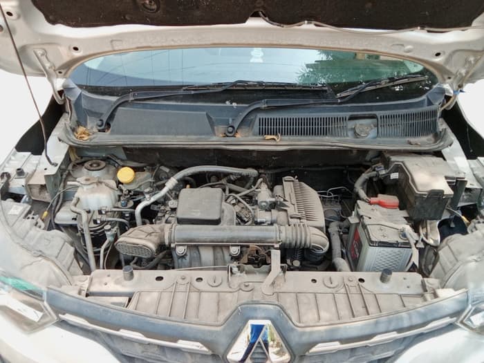 2021 Renault TRIBER RXL MT, Petrol, Manual, 6,748 km, exterior