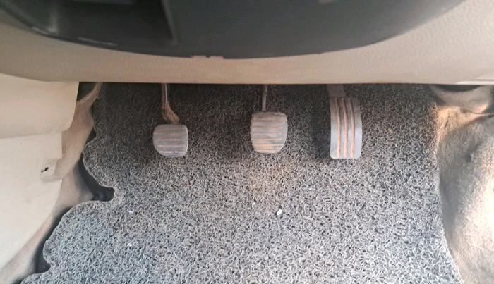 2014 Nissan Terrano XL (D), Diesel, Manual, 1,05,928 km, interior