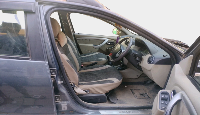 2014 Nissan Terrano XL (D), Diesel, Manual, 1,12,839 km, interior