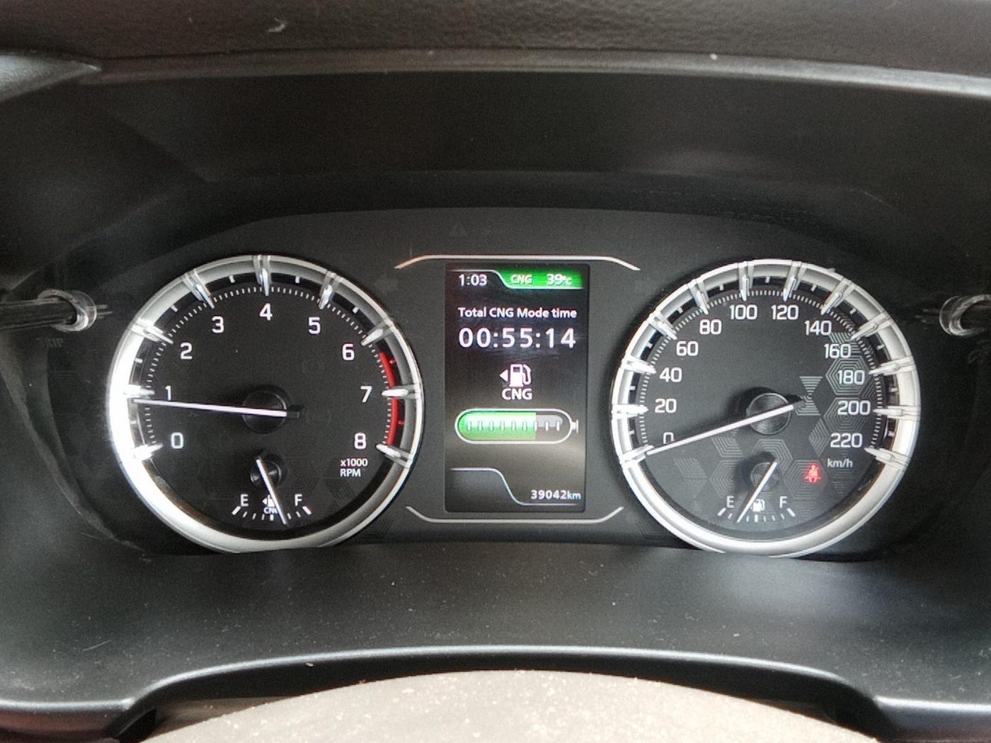 2023 Maruti Grand Vitara DELTA CNG, Petrol, Manual, 39,042 km, interior