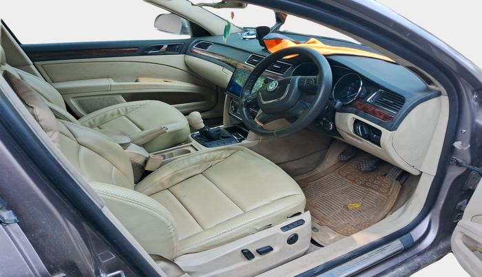 2011 Skoda Superb ELEGANCE 1.8 TSI MT, Petrol, Manual, 81,789 km, interior