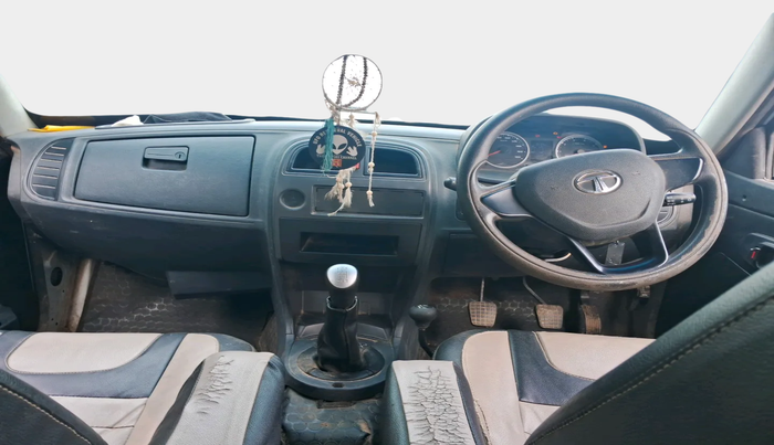2022 Tata Xenon XT YODHA CREW CAB 3.0 DICOR, Diesel, Manual, 23,688 km, interior