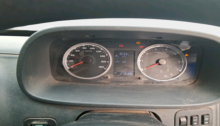 2022 Tata Xenon XT YODHA CREW CAB 3.0 DICOR, Diesel, Manual, 23,688 km, interior