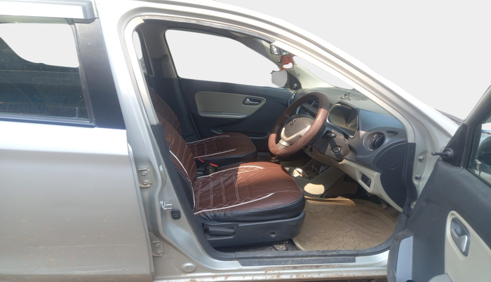 2017 Maruti Alto K10 VXI, Petrol, Manual, 60,481 km, interior