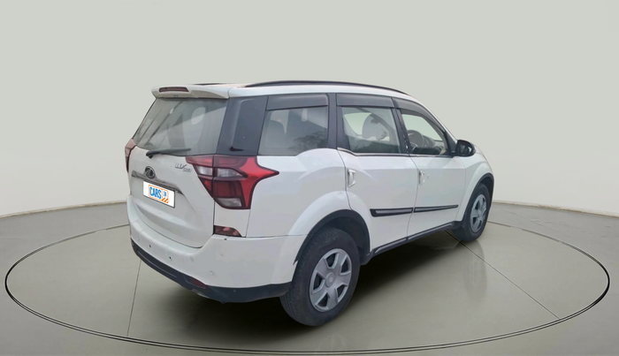 2020 Mahindra XUV500 W7, Diesel, Manual, 92,174 km, exterior