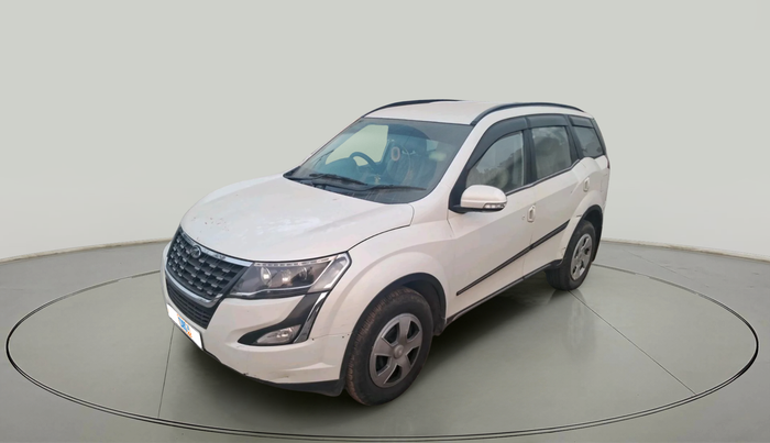 2020 Mahindra XUV500 W7, Diesel, Manual, 92,174 km, exterior